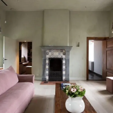 Modern In With Terrace * Schimmert
