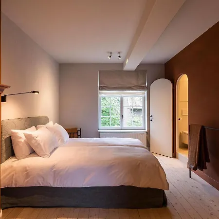 Stately 16-person Manor Farm In South Limburg * Schimmert