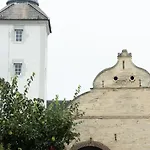 別荘 Stately 16-person Manor Farm In South Limburg Schimmert