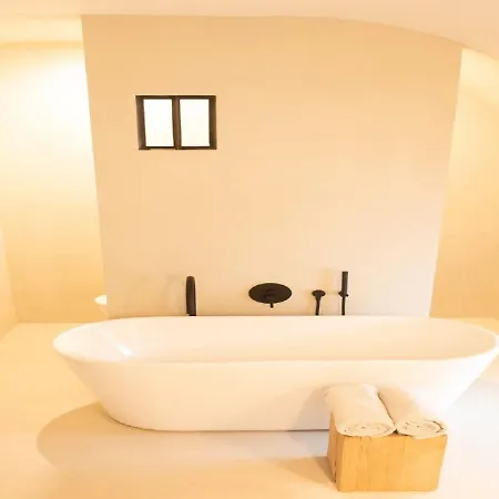 Stately 16-person Manor Farm In South Limburg Schimmert