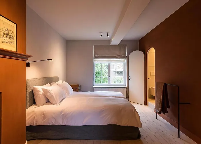 Stately 16-person Manor Farm In South Limburg * Schimmert