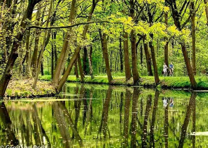 Дом отдыха Stately 16-person Manor Farm In South Limburg